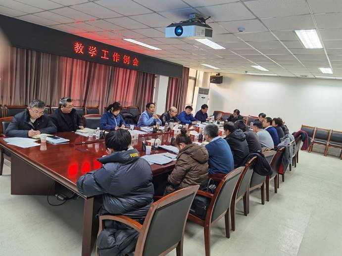 说明: C:\Users\lenovo\Desktop\12月份教学例会\照片\QQ图片20201209114144.jpg 说明: C:\Users\lenovo\Desktop\12月份教学例会\照片\QQ图片20201209114144.jpg