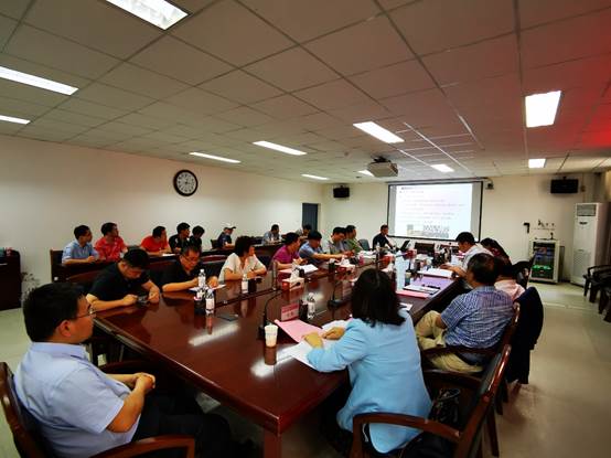 说明: C:\Users\dell\Desktop\论证会新闻稿\新闻稿\本科人才培养方案3.jpg